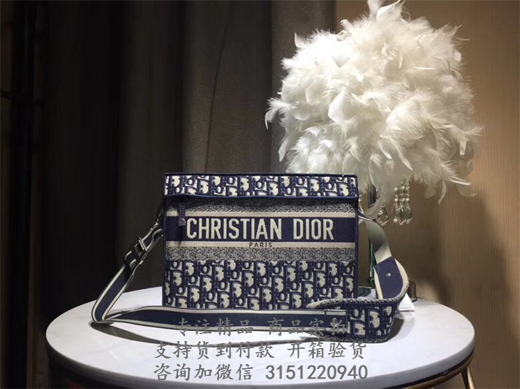 迪奥蓝色Dior Oblique刺绣帆布手拿包单肩包 M1292VRIW_M928
